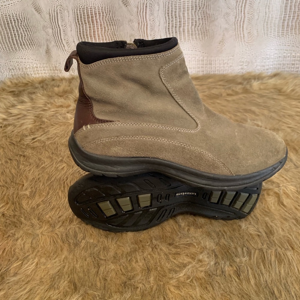 Lands End olive green boots